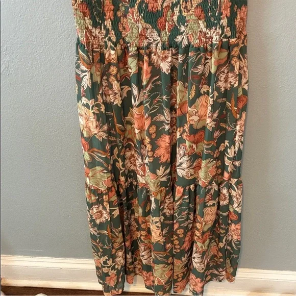 Flying Tomato Off The Shoulder Smocked Floral Maxi Dress Medium NWOT - Picture 10 of 11